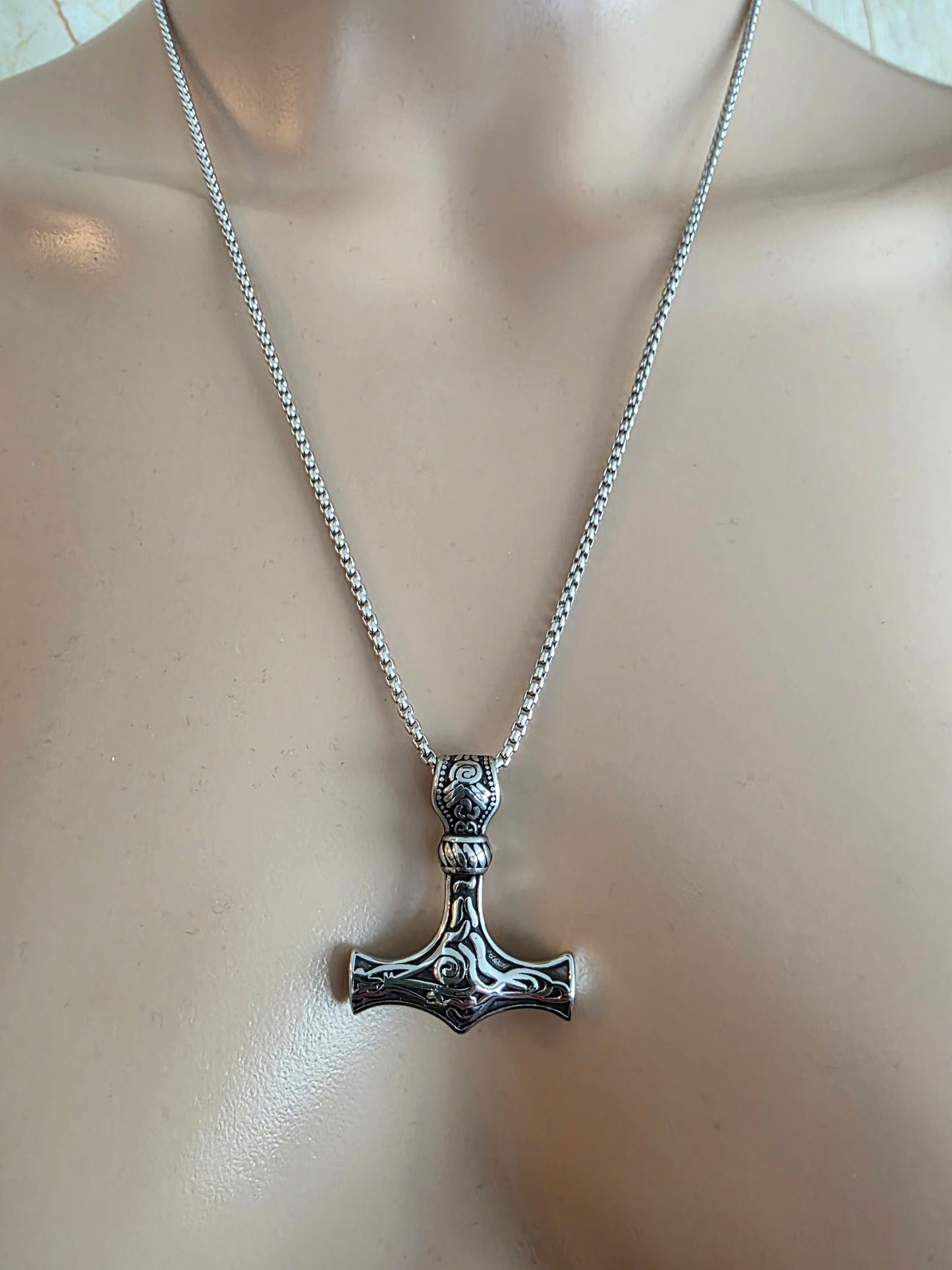 Kette mit anhänger